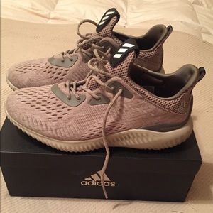 Adidas AlphaBounce Sneakers